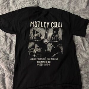 Limited edition rare Mötley Crüe T-Shirt small tour 1981-2015 band bad things